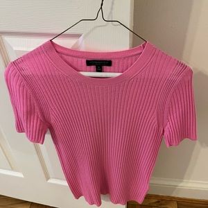 Banana republic size small ribbed short sleeve pink shirt